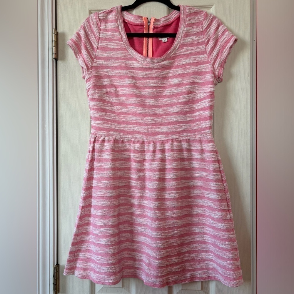 Maison Jules Dress Pink and Soft White Short Sleeve Scoop Neck Back Zip Sz M